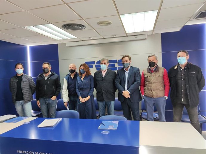 Miembros de FOES antes de la rueda de prensa sobre los PGC de 2022.