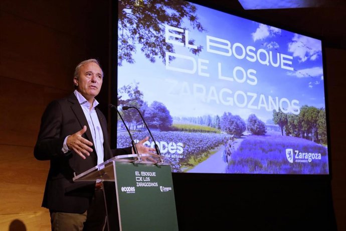 El alcalde de Zaragoza, Jorge Azcón, en la presentación de la sede electrónica del Bosque de los Zaragozanos