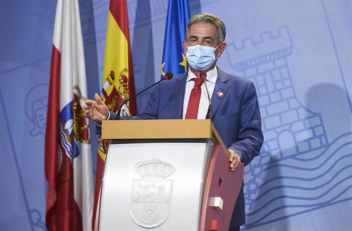 Archivo - El presidente de Cantabria, Miguel Ángel Revilla