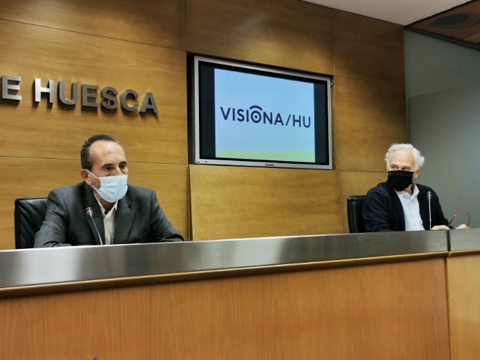 El diputado de la DPH, Francisco Mateo, y el director de Visiona Huesca, Pedro Vicente.