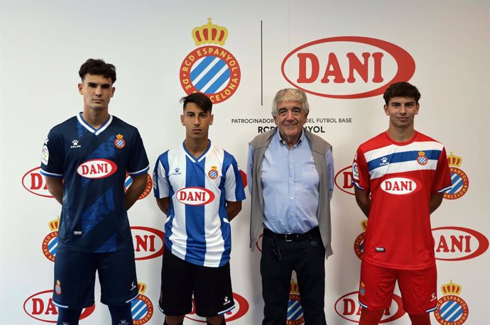 El expresidente del RCD Espanyol Dani Sánchez Llibre patrocina con su empresa 'Conservas Dani' el fútbol formativo masculino del club 'perico'