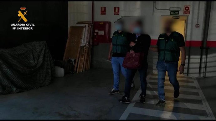 La Guardia Civil desarticula una organización criminal, que operaba en Valencia, dedicada a hurtos en entidades bancarias