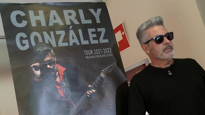 Charly González presenta su nuevo disco en el Gran Teatro de Cáceres con el que vuelve a sus orígenes del blues