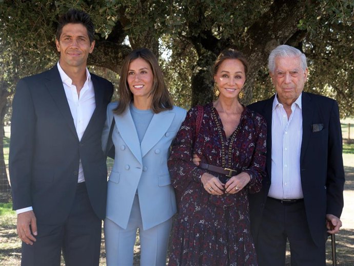 FERNANDO VERDASCO, ANA BOYER, ISABEL PREYSLER, MARIO VARGAS LLOSA