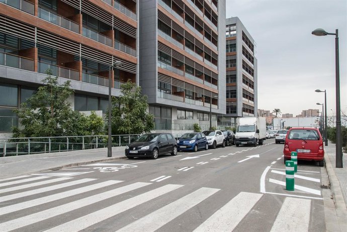 Archivo - Aparcamiento en Vara de Quart