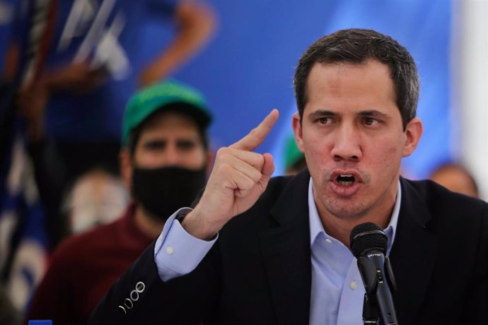 Archivo - El líder opositor venezolano Juan Guaidó