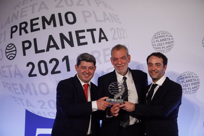 Els tres guanyadors del Premi Planeta