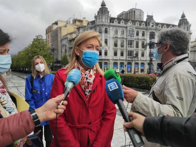 Archivo - La portavoz de Vox en el Ayuntamiento de Oviedo, Cristina Coto.