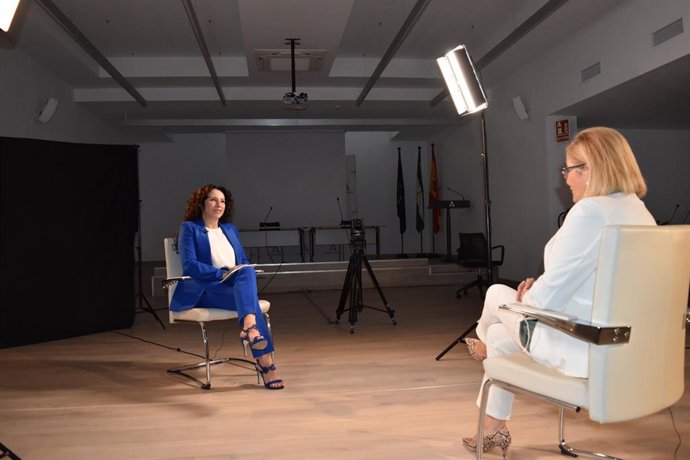 La consejera de Igualdad, Políticas Sociales y Conciliación, Rocío Ruiz, reivindica que las mujeres rurales protagonicen el cambio social en Andalucía