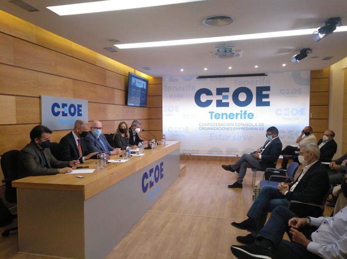 Encuentro de miembros de CC-PNC con representantes del sector empresarial