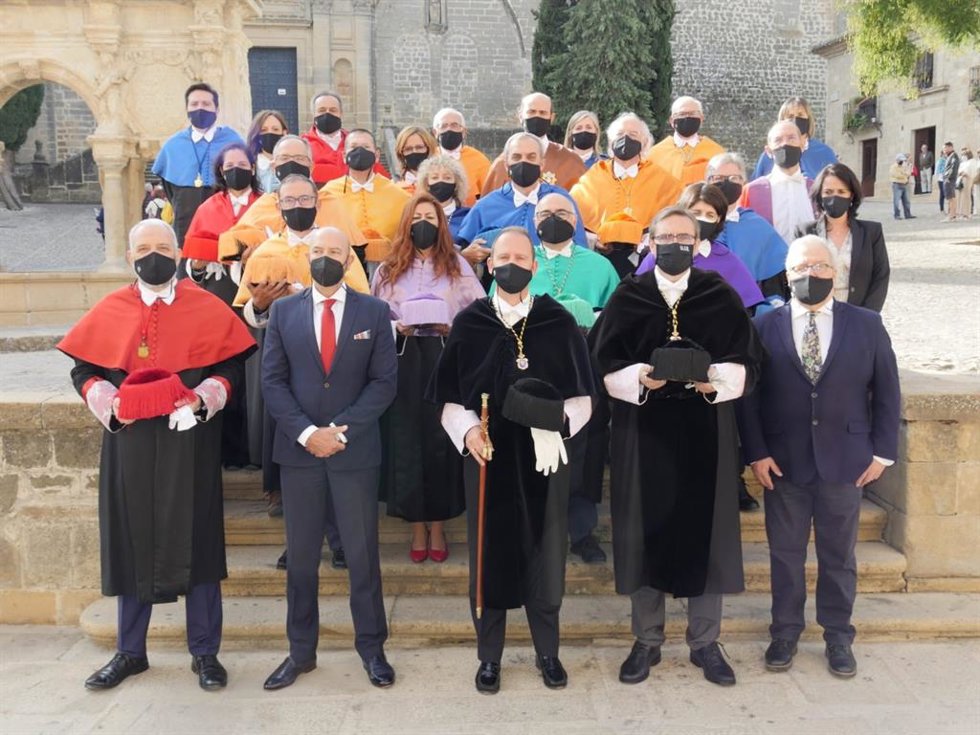 Inauguración curso de la UNIA
