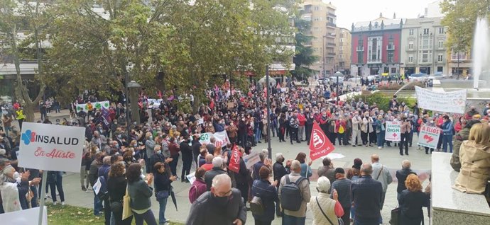Manifestación en Zamora en defensa de la sanidad pública celebrada este sábado.