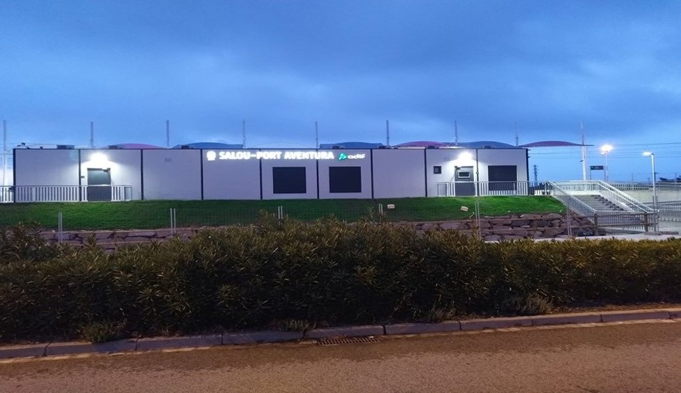 La estación provisional de tren Salou - Port Aventura (Tarragona)