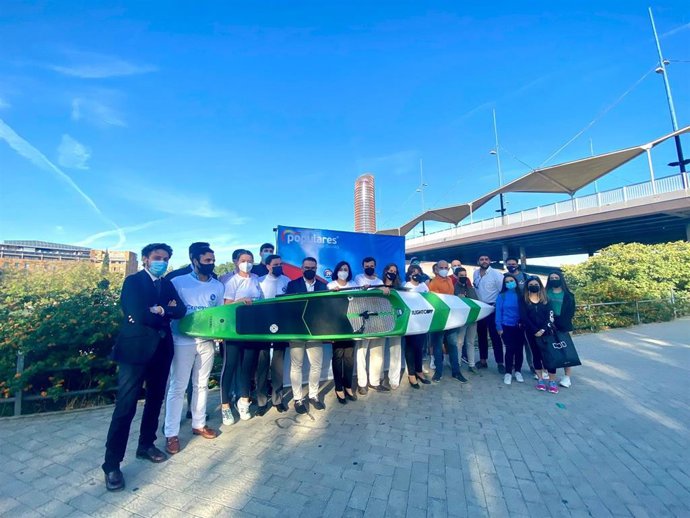 Los populares en su encuentro de deporte