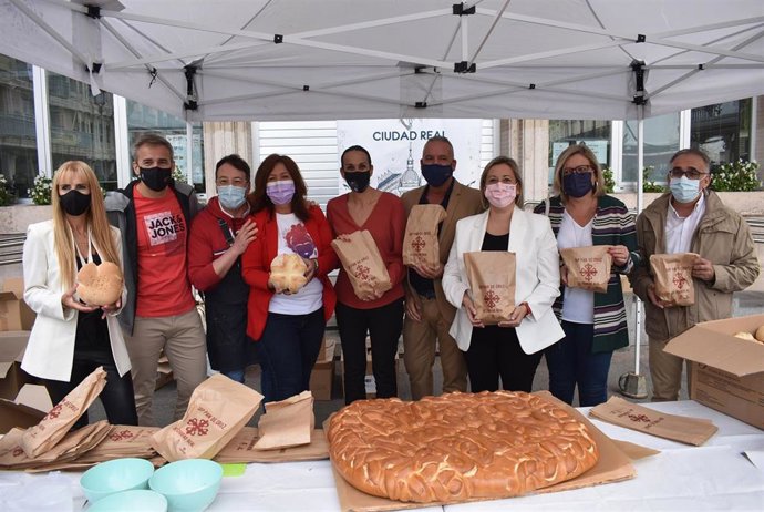 La alcaldesa de Cuiudad Real, Eva María Masías, en el acto de Pan de Cruz
