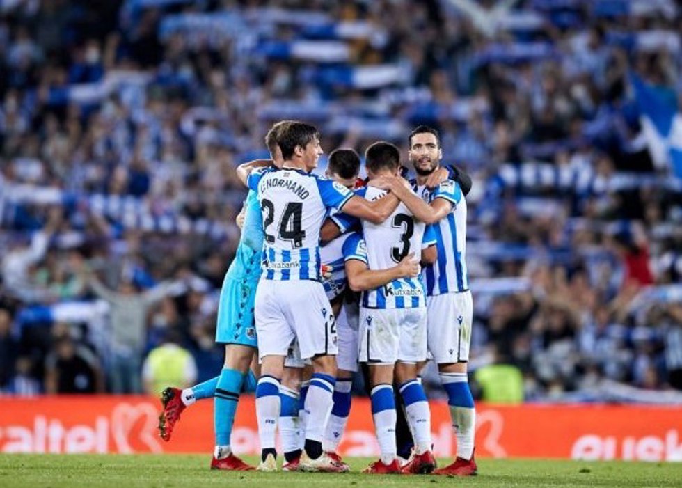 Una Real Sociedad con diez se sitúa líder en Primera División tras vencer al Mallorca