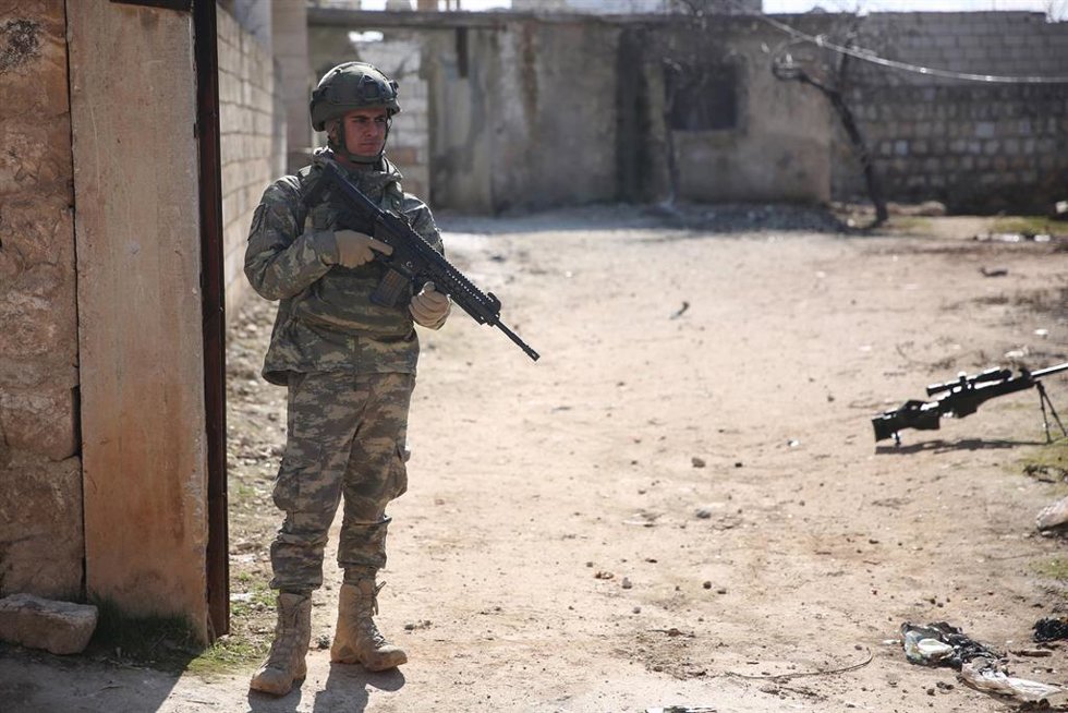 Archivo - Un soldado turco en la región de Idlib, en Siria