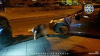 Diligencias para un conductor novel por colisionar su coche y superar cuatro veces la tasa de alcohol en Sevilla