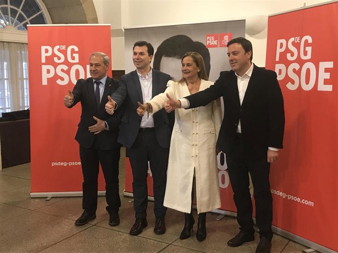 Archivo - El candidato del PSdeG a la Xunta, Gonzalo Caballero, acompañado por los presidentes de las diputaciones gobernadas por el PSOE (José Tomé, Carmela Silva y Valentín González Formoso)