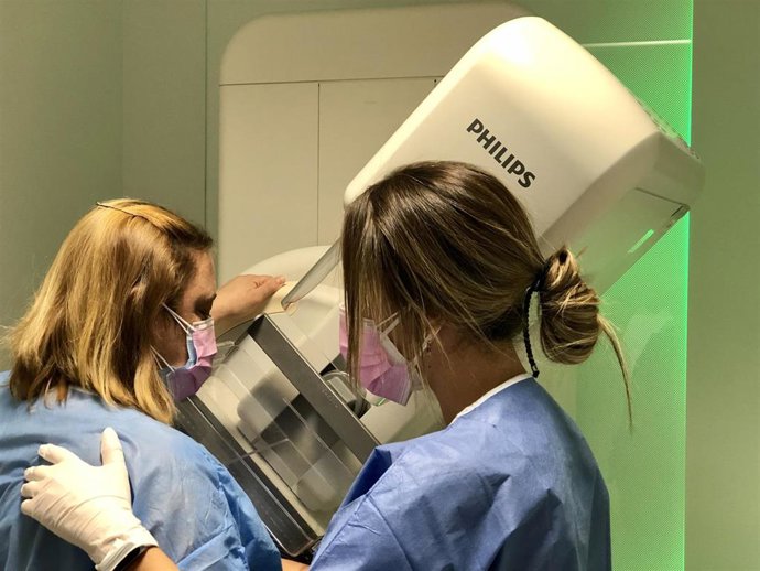Quirónsalud Infanta Luisa de Sevilla hace mamografías gratuitas y taller de psicooncología en el Día del Cáncer de Mama