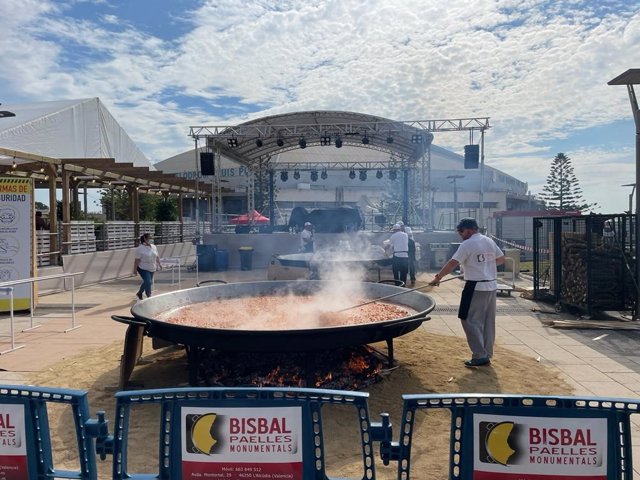 Paella gigante en el Congreso del PSOE