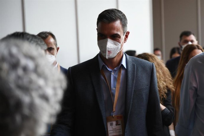 El presidente del Gobierno, Pedro Sánchez, en la primera jornada del 40 Congreso Federal del PSOE, en la Feria de Valencia, a 15 de octubre de 2021, en Valencia, Comunidad Valenciana (España). El PSOE comienza este viernes su 40 Congreso Federal en Vale