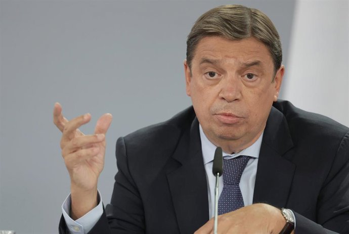 El ministro de Agricultura, Pesca y Alimentación, Luis Planas,  