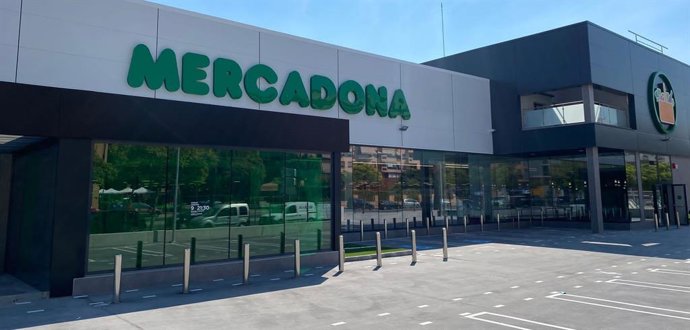 Mercadona invierte 5,6 millones en una nueva tienda en San Vicente que cuenta con una plantilla de personas