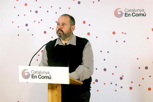 El portaveu dels comuns i diputat al Congrés, Joan Mena, en la roda de premsa telemàtica