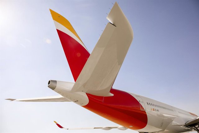 Iberia ofrece 70 vuelos semanales con Estados Unidos este invierno Avión de Iberia.