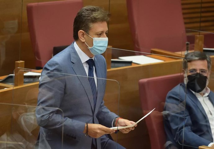 El diputado del PP y portavoz de Sanidad, José Juan Zaplana