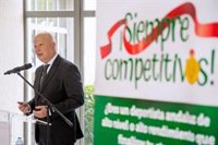 Imbroda condena la agresión a dos docentes de Coria (Sevilla) y apoya a las afectadas y a la comunidad del colegio