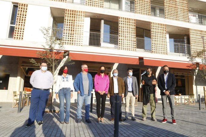 La presidenta del Consell, Catalina Cladera, visita el nuevo centro Esment en Inca.