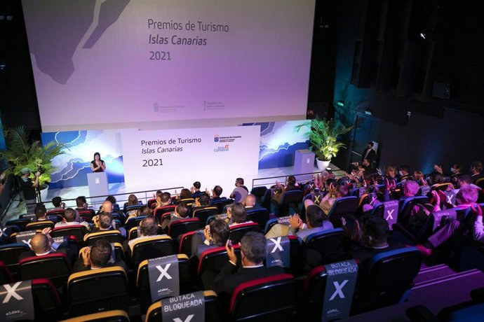 La consejera de Turismo del Gobierno de Canarias, Yaiza Castilla, en el acto por el Día del Turismo