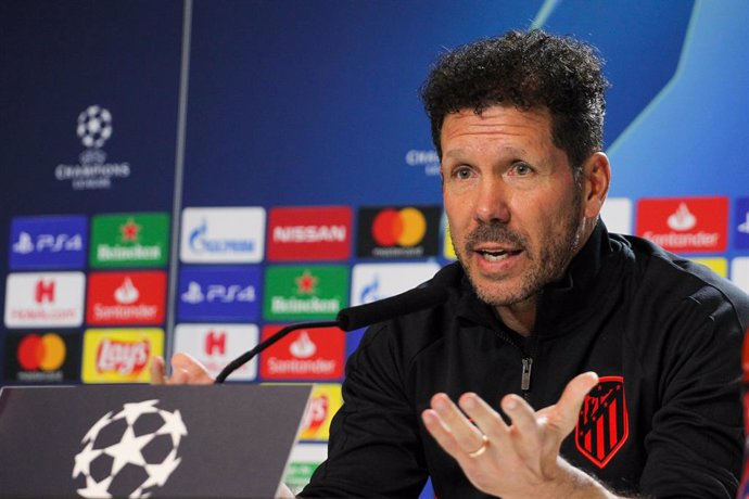Archivo - MADRID, SPAIN - JANUARY 17: Diego  Pablo Simeone, head coach of Atletico de Madrid  during press conference the day before the Champions League football match between Atletico de Madrid and Liverpool at Wanda Metropolitano on January 17, 2020 