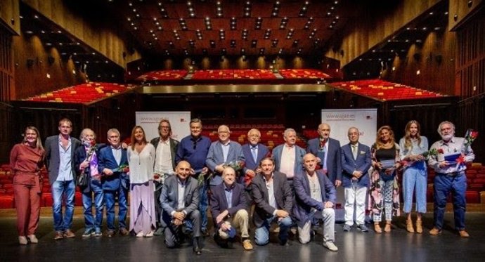 Ceremonia de homenaje a los miembros de la SGAE que cumplen 50 años en la entidad