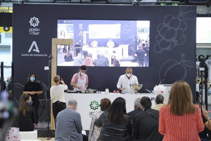 Junta muestra la excelencia de la gastronomía andaluza con el showcooking 'Producto andaluz estrella con chef Estrella'
