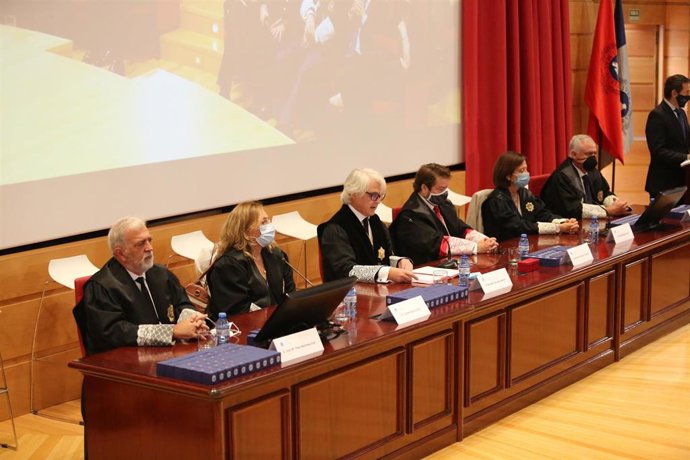 El decano del Colegio de Abogados de Málaga durante su intervención