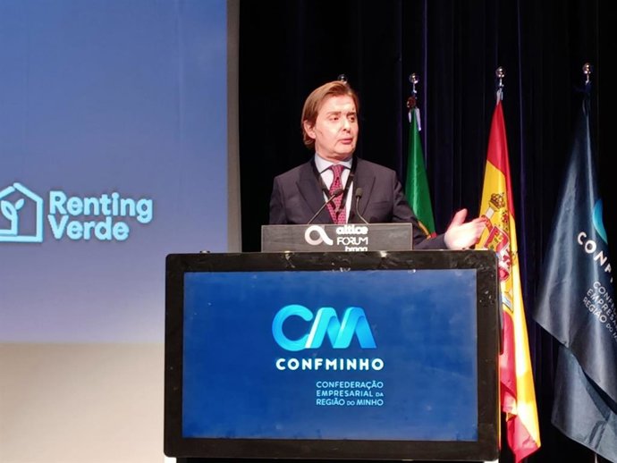 El director xeral de Relacións Exteriores e coa Unión Europea de la Xunta, Jesús Gamayo, participa en la conferencia 'Fondos Europeos: Miño e Galicia' en Braga (Portugal).