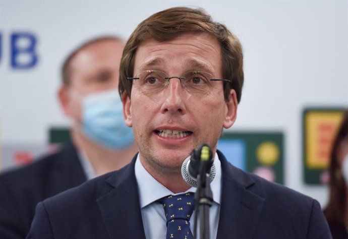 El alcalde de Madrid, José Luis Martínez-Almeida, durante la inauguración de Madrid Food Innovation Hub, a 13 de octubre de 2021, en Madrid (España). Este miércoles da sus primeros pasos este centro, el primer vivero para el fomento del emprendimiento y