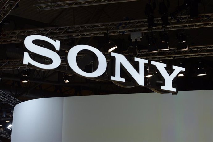Archivo - FILED - 27 February 2017, Spain, Barcelona: A view of the logo of Japanese elctronics company Sony at the Mobile World Congress in Barcelona. Sony's net profit for the latest financial year doubled to 1.17 trillion yen (10.8 billion dollars) d