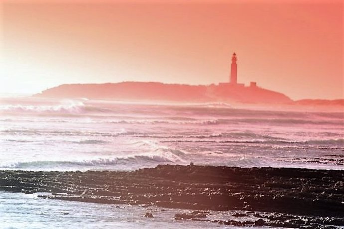 Archivo - Rocas y faro de Trafalgar