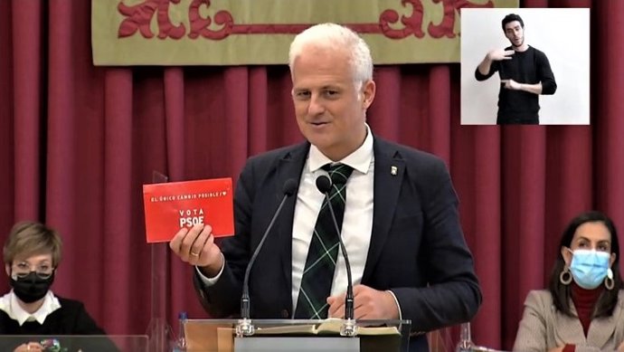 Archivo - El alcalde de Logroño, Pablo Hermoso de Mendoza, interviniendo en un momento de la segunda jornada del Debate sobre el Estado de la Ciudad 2020.