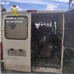 La Guardia Civil detiene a cuatro personas al ser sorprendidos sustrayendo material de una empresa de Ocaña.
