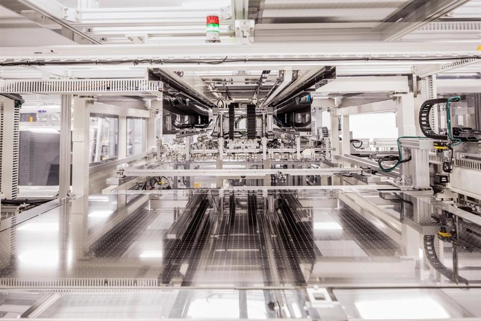 Airbus y Ferrovial ingresan en IndesIa, el consorcio de inteligencia artificial de industria española