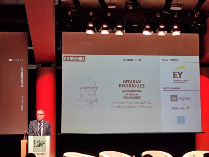 El president, editor i director de Forbes España, Andrés Rodríguez, en les jornades Forbes Summit Sustainability