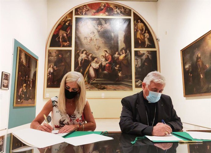 La consejera de Cultura y Patrimonio Histórico, Patricia del Pozo, y el obispo de la Diócesis de Cádiz y Ceuta, Rafael Zornoza.