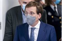 Almeida considera que a los españoles "el debate de la inviolabilidad del Rey emérito ni les va ni les viene"