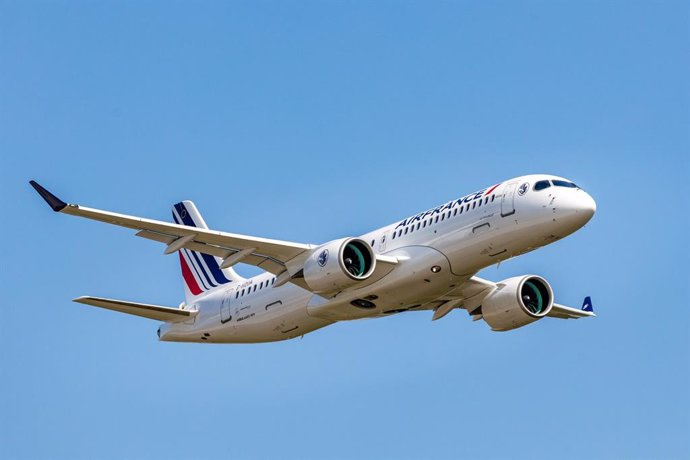 Archivo - Avión A220 de Air France