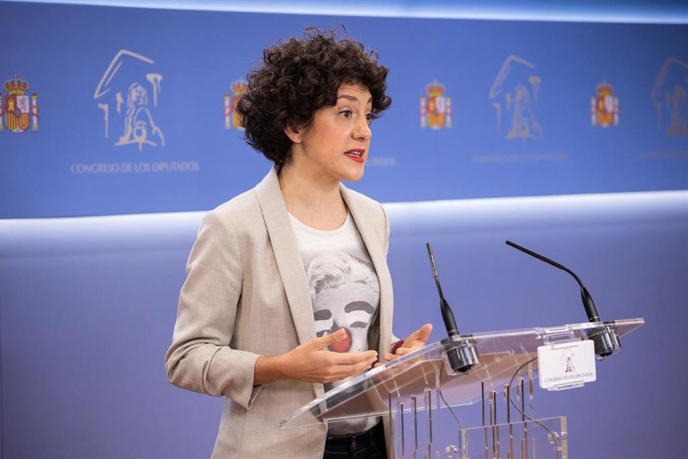 La diputada de Unidas Podemos y portavoz de En Comú Podem en el Congreso, Aina Vidal, durante una rueda de prensa anterior a la Junta de Portavoces en el Congreso 